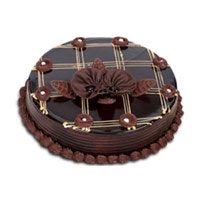 Deliver Rakhi Gifts to India Chocolate Cake and Rakhi